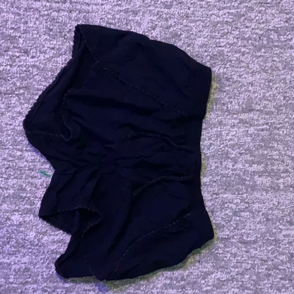 Black shorts - Picture 1 of 1